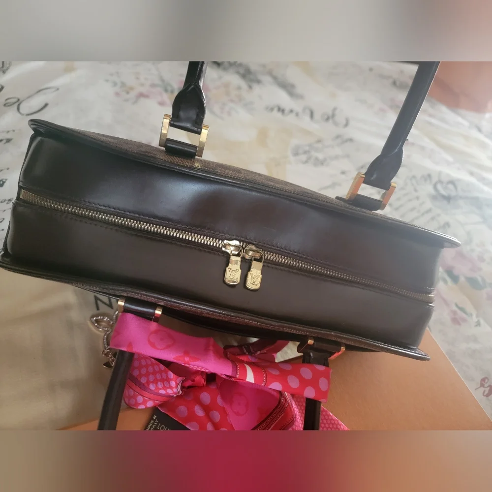 COPY - Authentic Louis Vuitton Damier Sarria Handbag - Picture 13 of 16